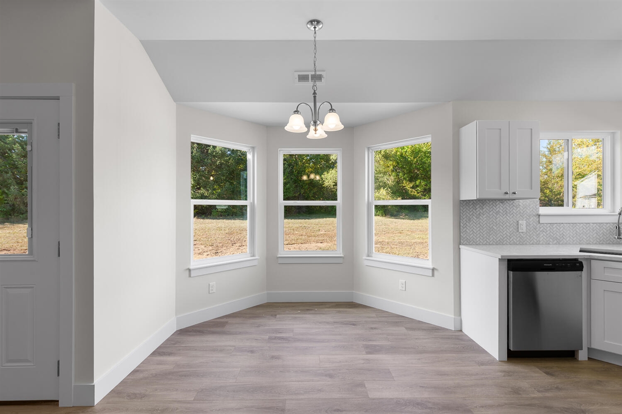 Photo 2 of Single family home for sale at 2156 Heatherwood Dr, Adrian, MI 49221 | MLS# 70554516 | Listing updated on 2026-09-23