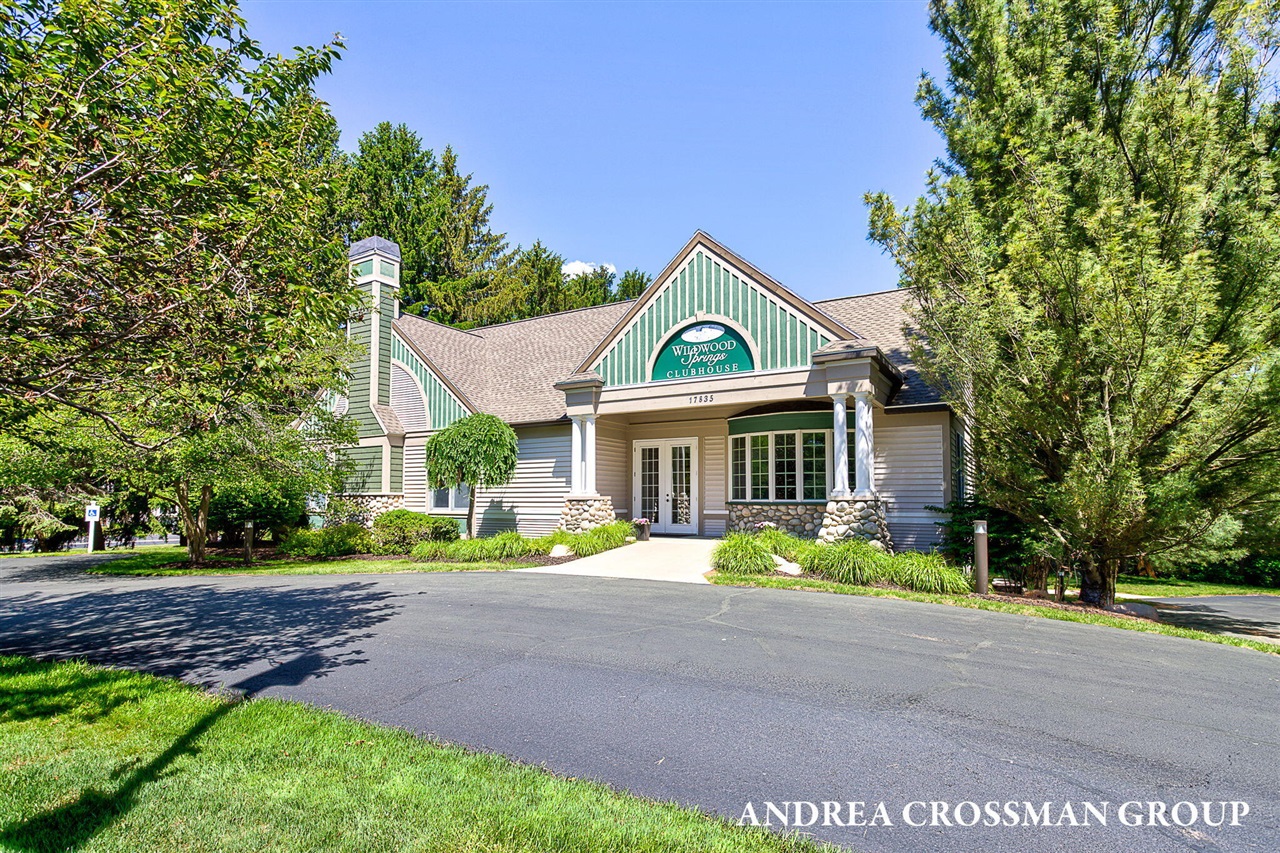 Photo 3 of Single family home for sale at 18124 Newgate Ln #17, Spring Lake, MI 49456 | MLS# 70554546 | Listing updated on 2026-10-02