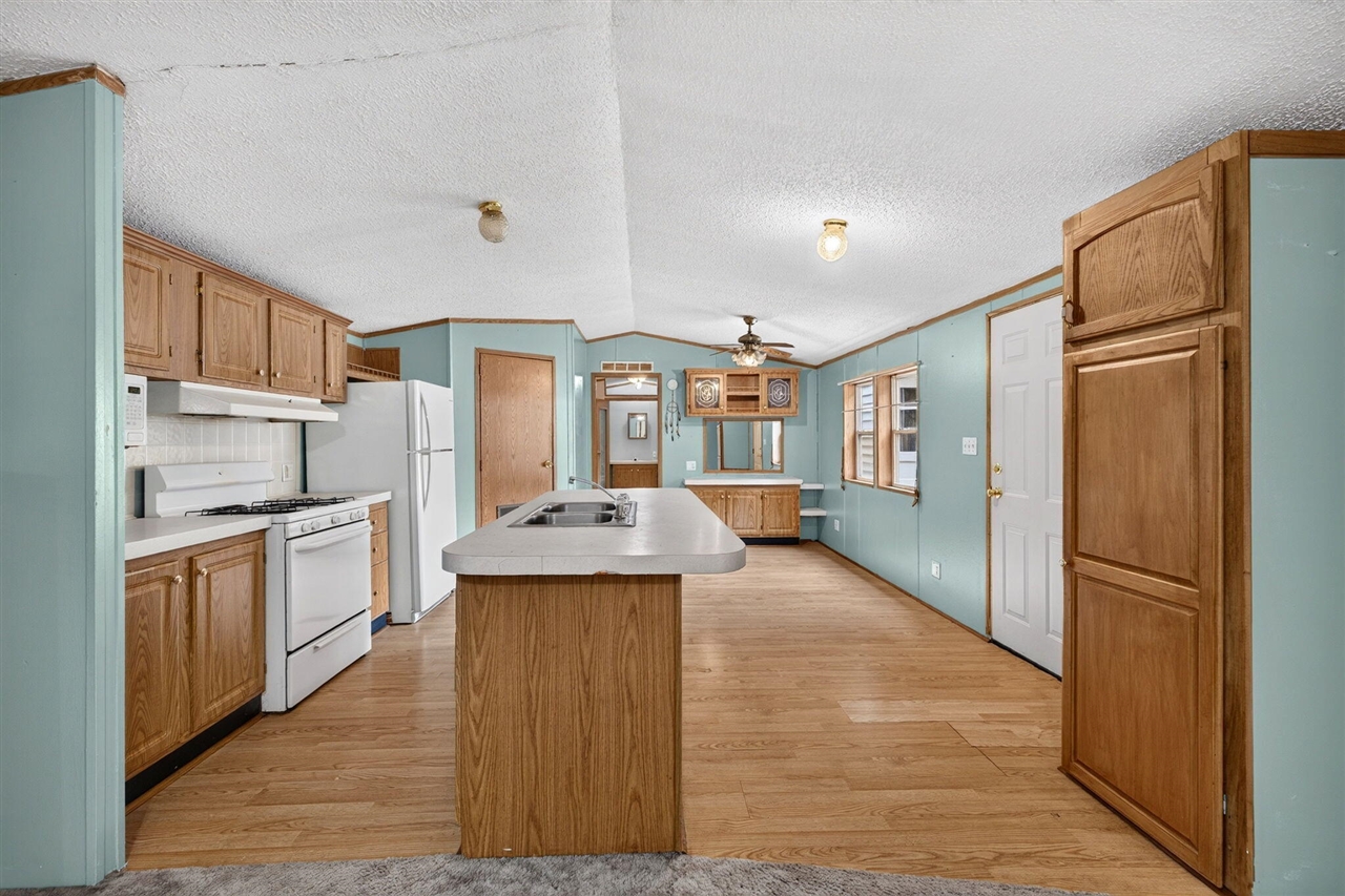 5th image of 9455 E Lane Dr, Montague, MI 49437 | MLS# 70554551