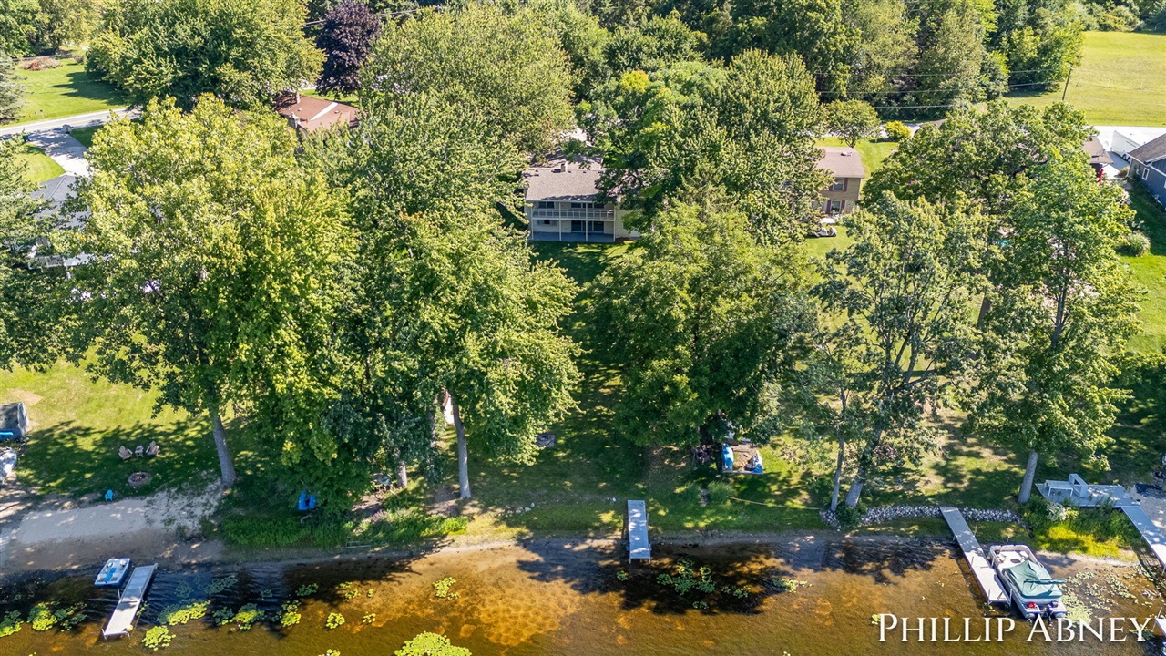 47th image of 8391 Cowan Lake Dr, Rockford, MI 49341 | MLS# 70554552
