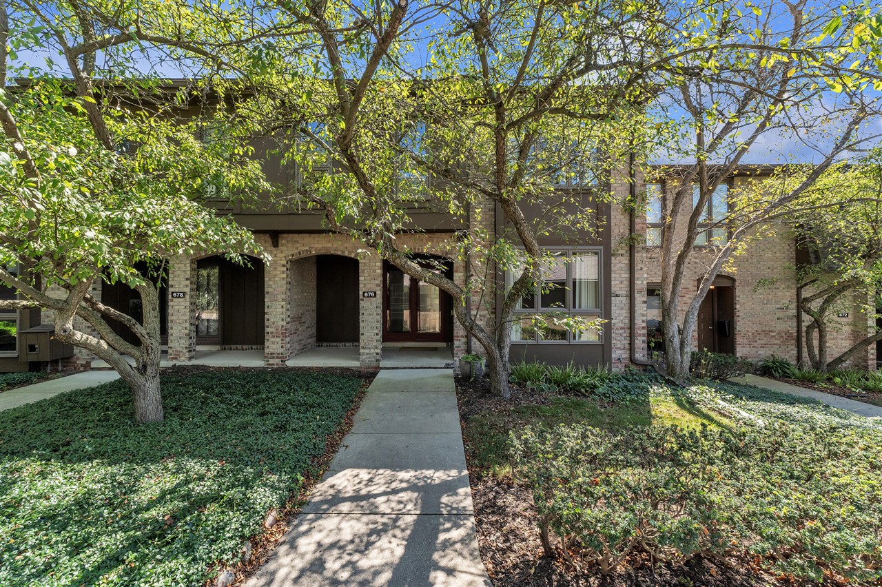 1st image of 676 Greenhills Dr, Ann Arbor, MI 48105 | MLS# 70554581