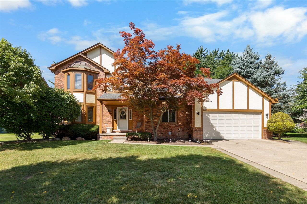 2nd image of 3891 Fairfax Dr, Troy, MI 48083 | MLS# 70554588