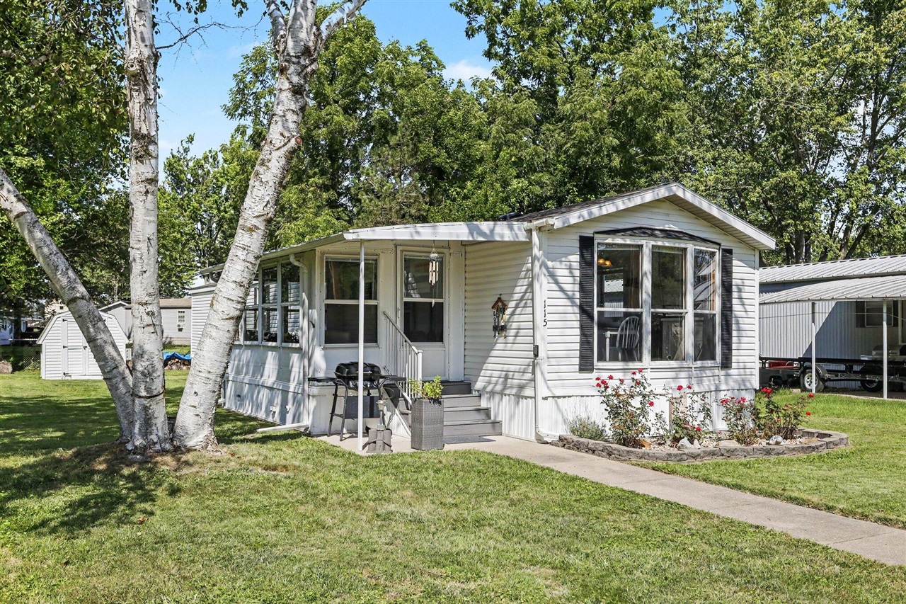 1st image of 115 Lucky Dr, Coldwater, MI 49036 | MLS# 70554592