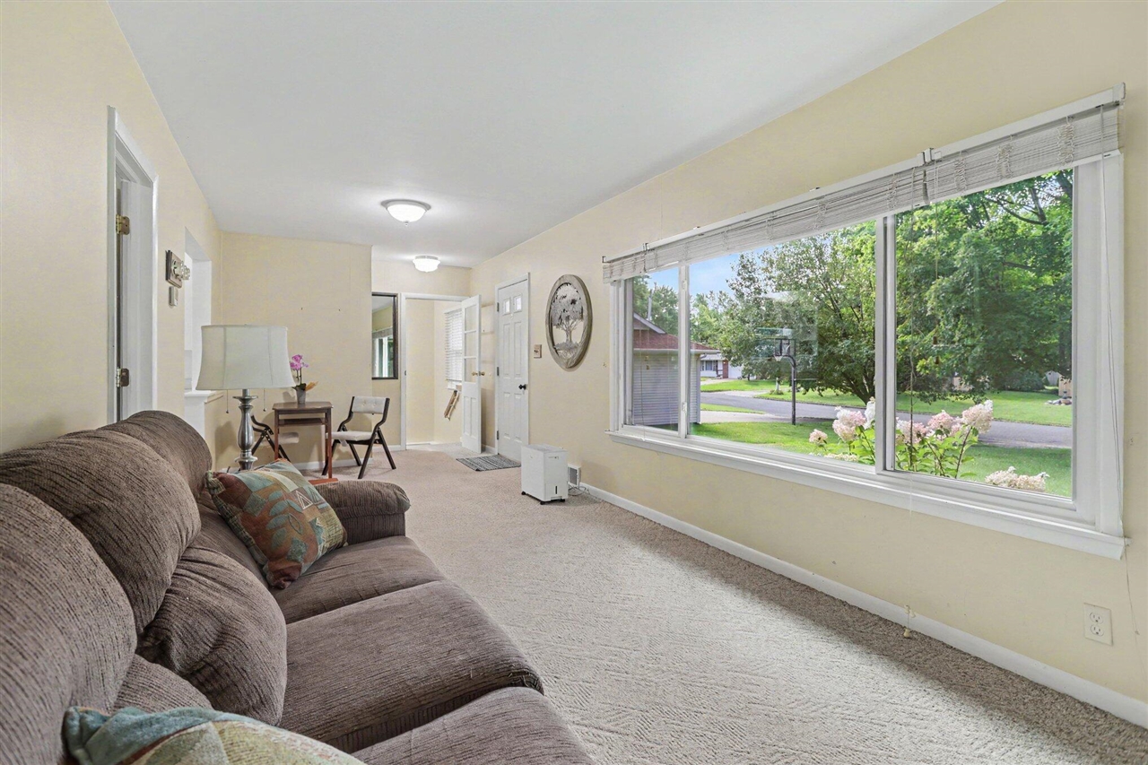 5th image of 251 Curtis Ave, Battle Creek, MI 49017 | MLS# 70554617