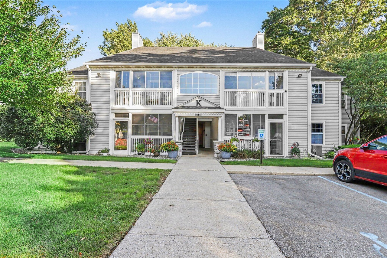 1st image of 305 Westbrook Ct, Marshall, MI 49068 | MLS# 70554625