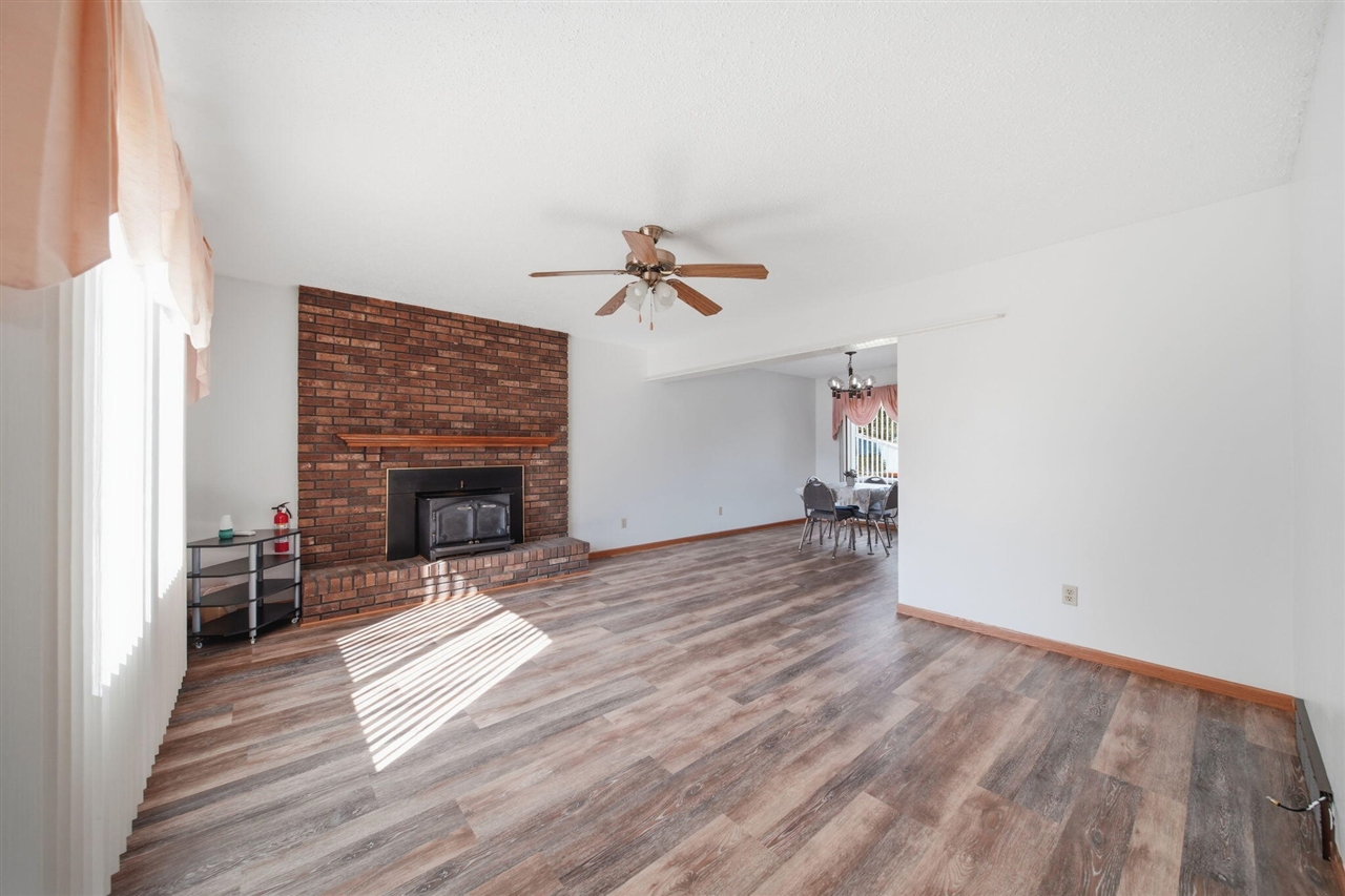 5th image of 119 Claremont Cir, Brooklyn, MI 49230 | MLS# 70554651
