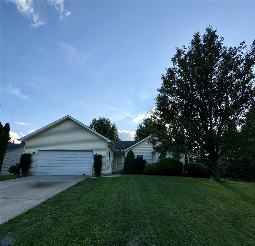 Photo 1 of Single family home for sale at 923 N Union St, Tecumseh, MI 49286 | MLS# 70554655 | Listing updated on 2026-09-18