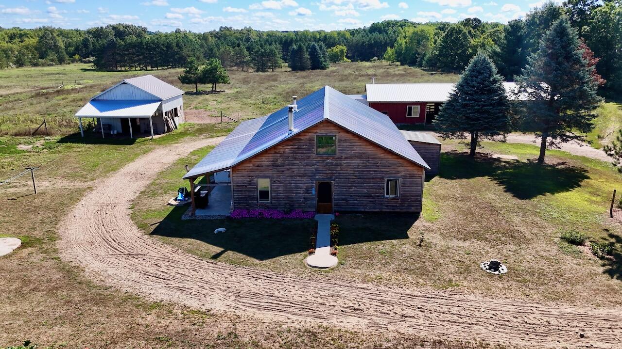 1st image of 11276 N Pine Grove Rd, Vestaburg, MI 48891 | MLS# 70554664