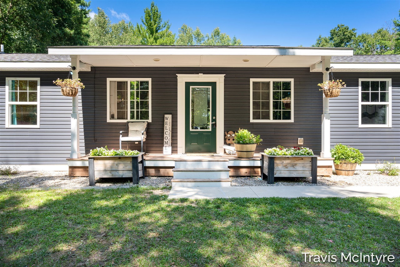 4th image of 20392 Gates Rd, Howard City, MI 49329 | MLS# 70554670