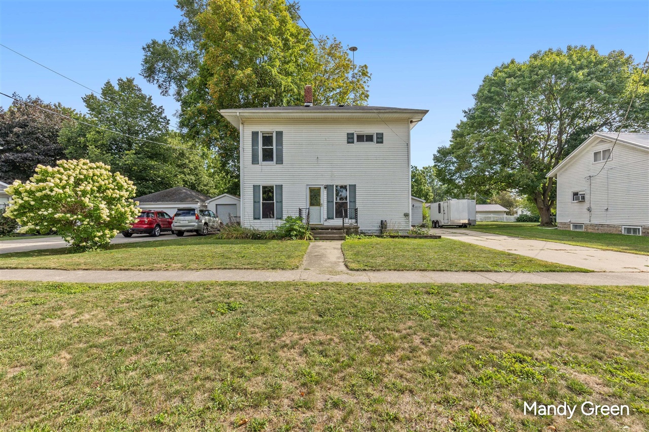 3rd image of 113 W Maple St, Carson City, MI 48811 | MLS# 70554677