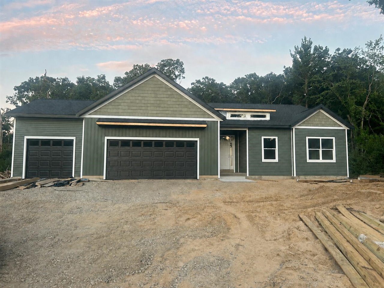 Photo 1 of Single family home for sale at 6226 English Ave, Comstock Park, MI 49321 | MLS# 70554678 | Listing updated on 2026-09-02