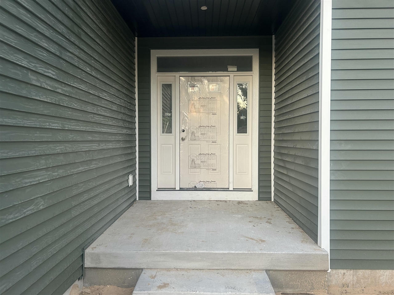 Photo 3 of Single family home for sale at 6226 English Ave, Comstock Park, MI 49321 | MLS# 70554678 | Listing updated on 2026-09-02