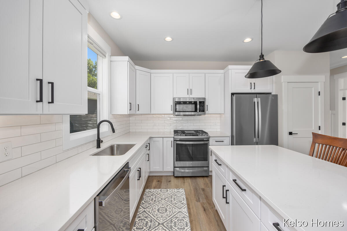 3rd image of 1189 Gleneagle Trl, Hudsonville, MI 49426