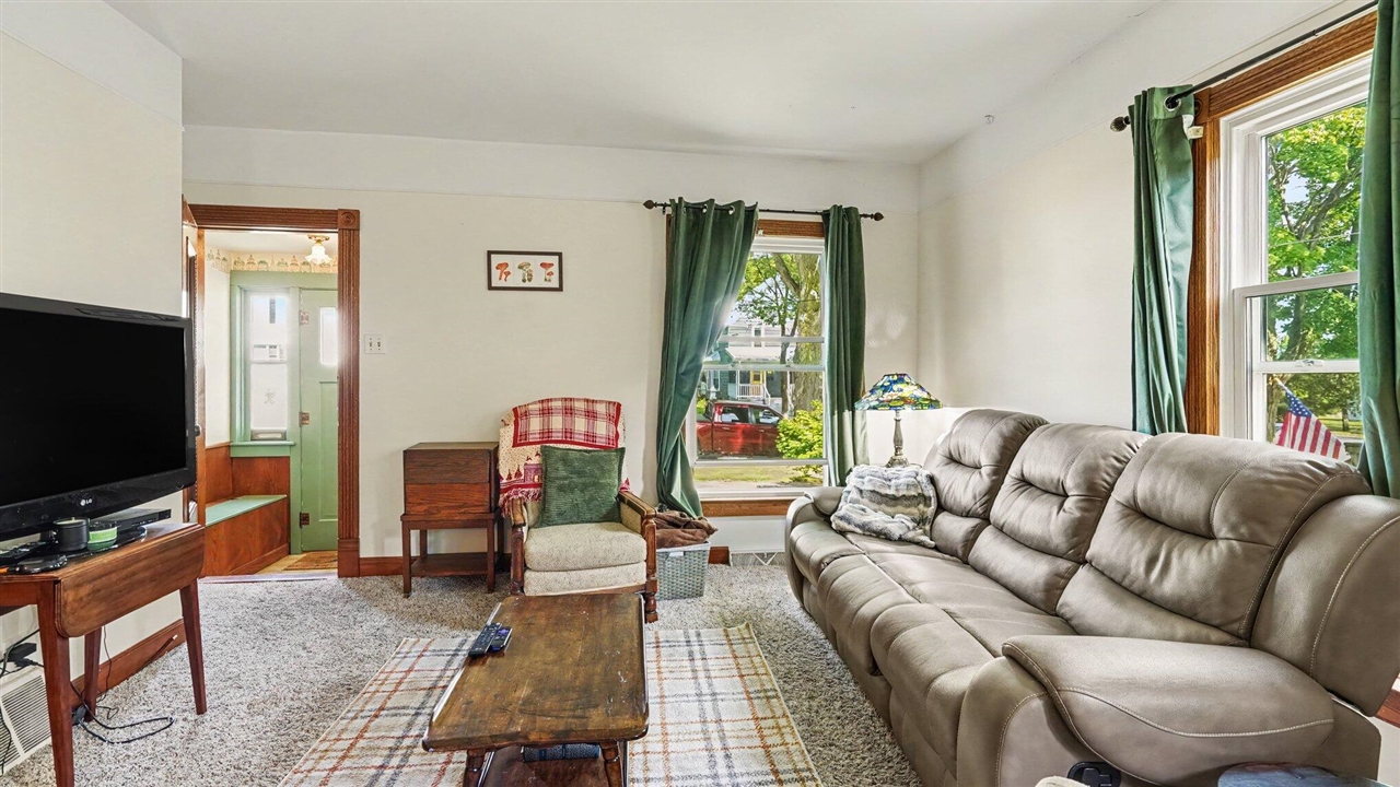 Photo 3 of Single family home for sale at 412 Prospect St, Cadillac, MI 49601 | MLS# 70554719 | Listing updated on 2026-09-14