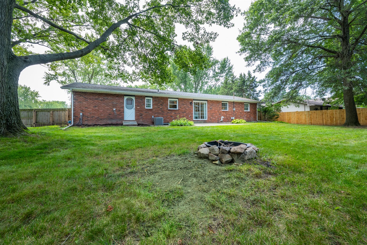 5th image of 2351 Fountain Ln, Stevensville, MI 49127 | MLS# 70554720