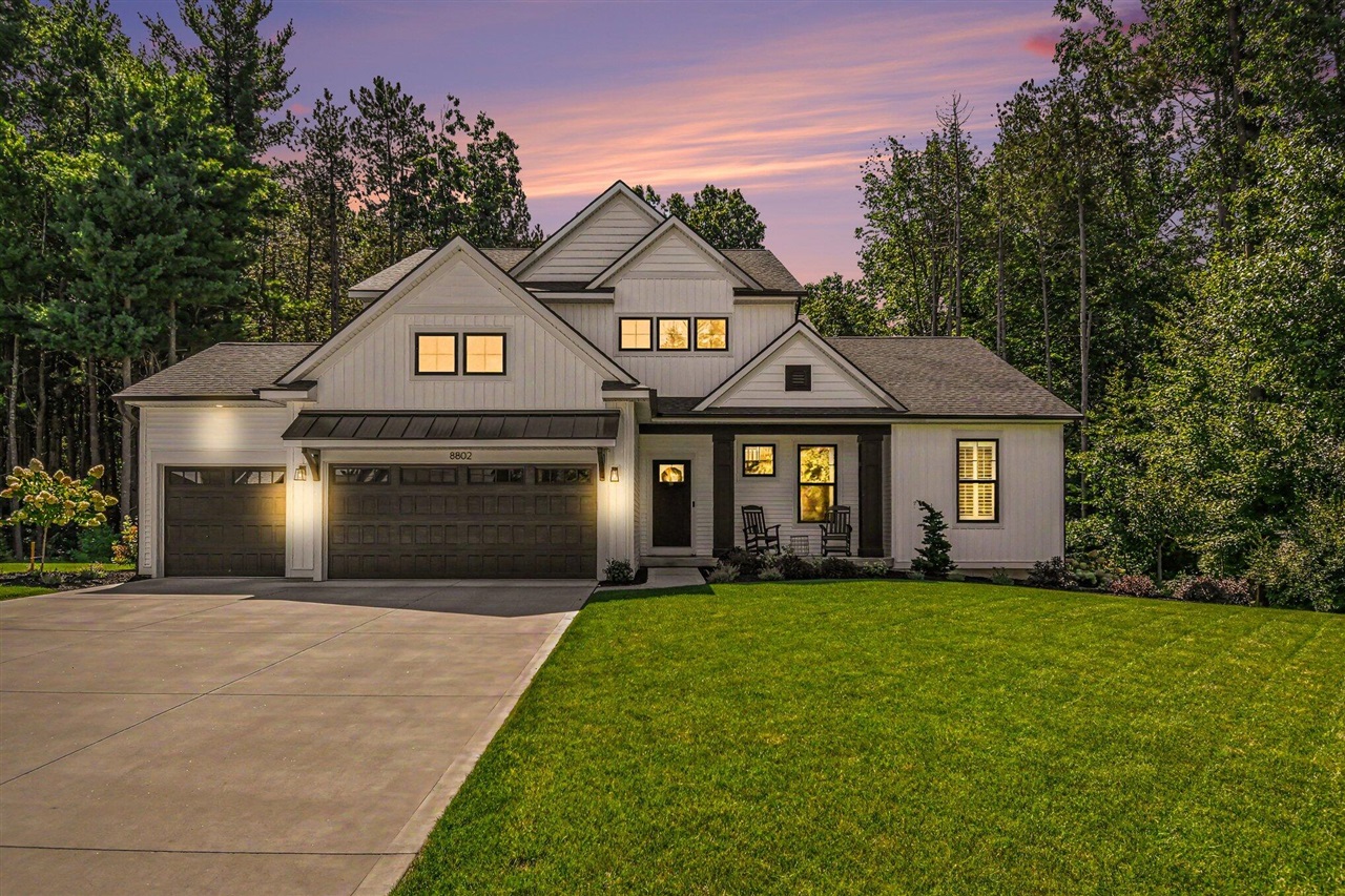 1st image of 8802 Lapham Dr, Rockford, MI 49341 | MLS# 70554725