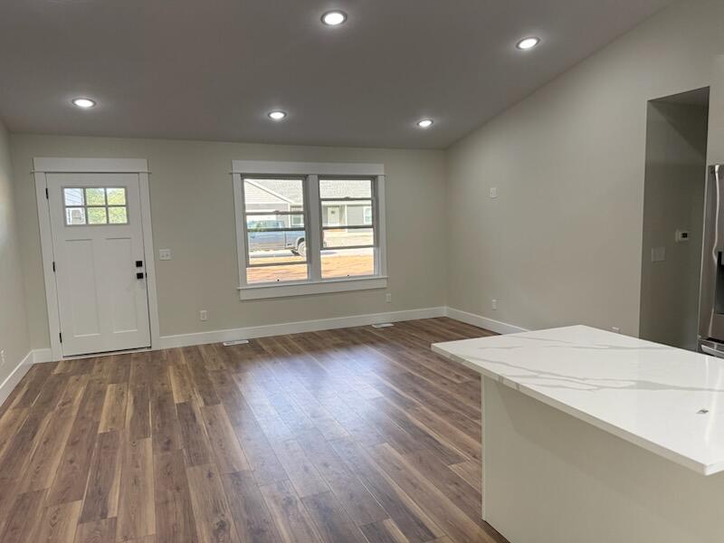 Photo 3 of Single family home for sale at 420 West St, Muskegon, MI 49442 | MLS# 70554744 | Listing updated on 2026-10-01