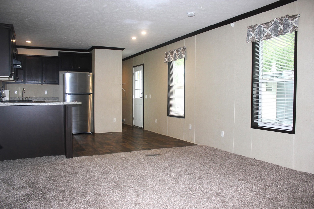 5th image of 917 Marlin Ave, Wyoming, MI 49509 | MLS# 70554780