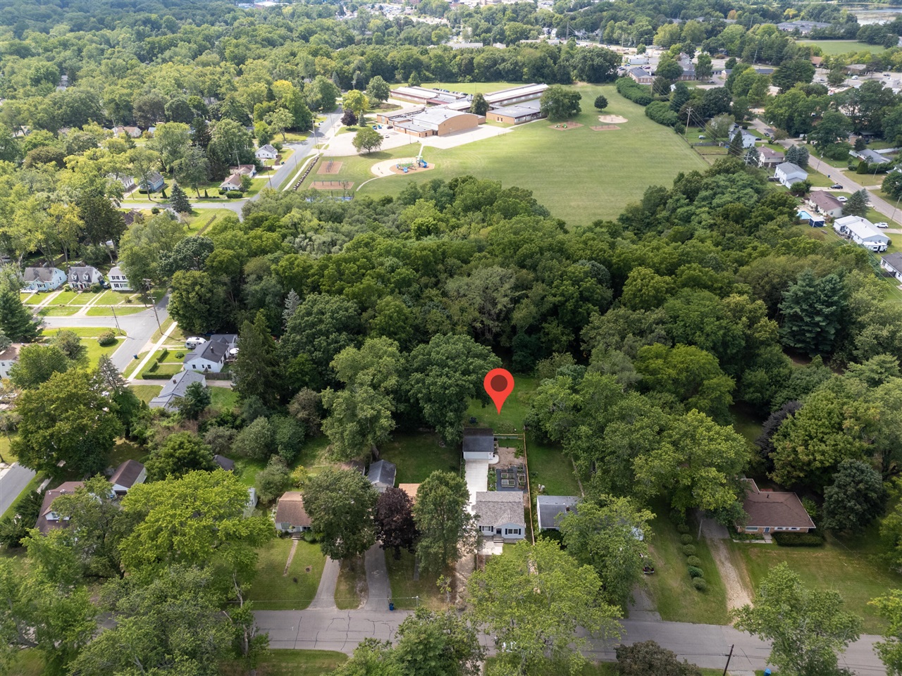 39th image of 1707 Texel Dr, Kalamazoo, MI 49048 | MLS# 70554784