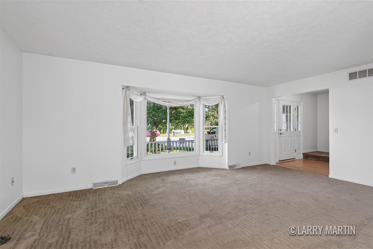 Photo 3 of Single family home for sale at 2940 Eldora Ct, Byron Center, MI 49315 | MLS# 70554787 | Listing updated on 2026-09-03