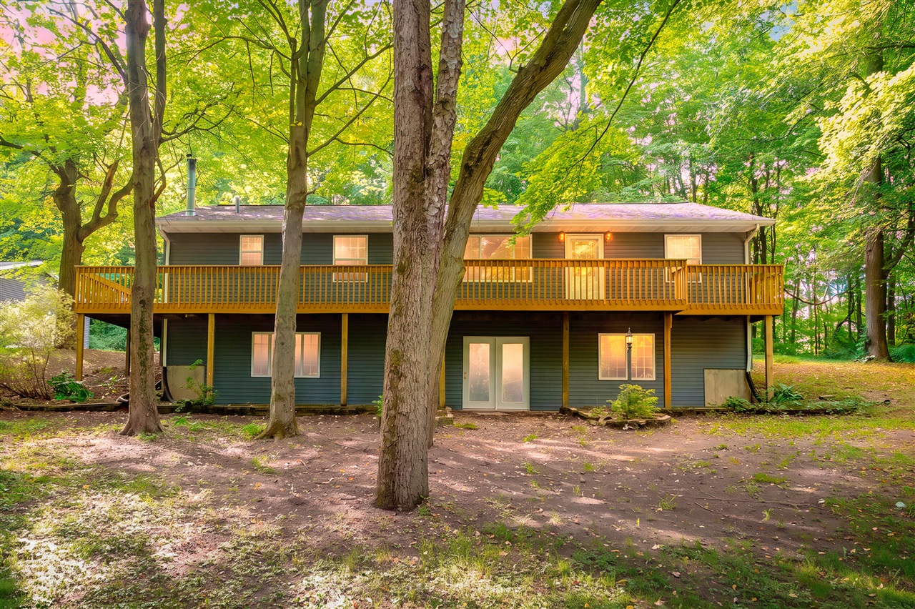Photo 1 of Single family home for sale at 11175 S Enzian Rd, Plainwell, MI 49080 | MLS# 70554806 | Listing updated on 2026-09-16