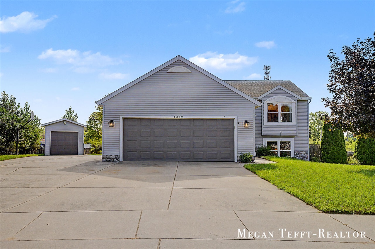 Photo 1 of Sale Pending at 6230 Belmont Farms, Belmont, MI 49306 | MLS# 70554822 | Listing updated on 2026-09-16