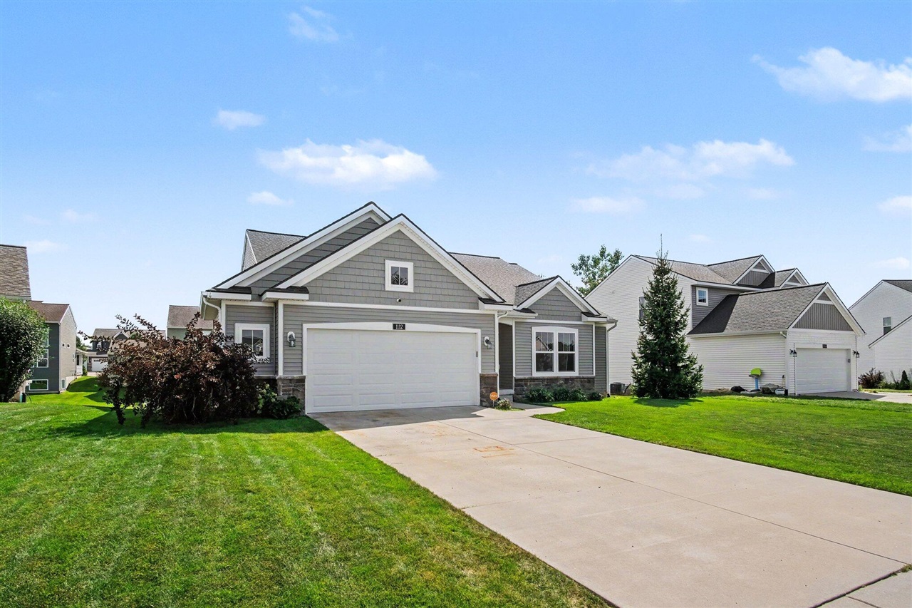 Photo 2 of Single family home for sale at 1112 Arbor Meadow Dr, Byron Center, MI 49315 | MLS# 70554877 | Listing updated on 2026-09-03