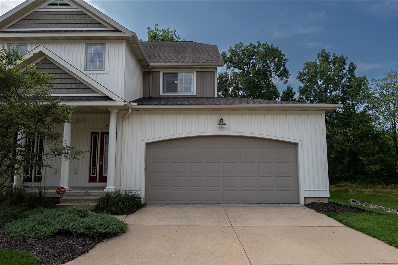 2nd image of 4786 Shade Leaf Ln, Kentwood, MI 49546 | MLS# 70554878