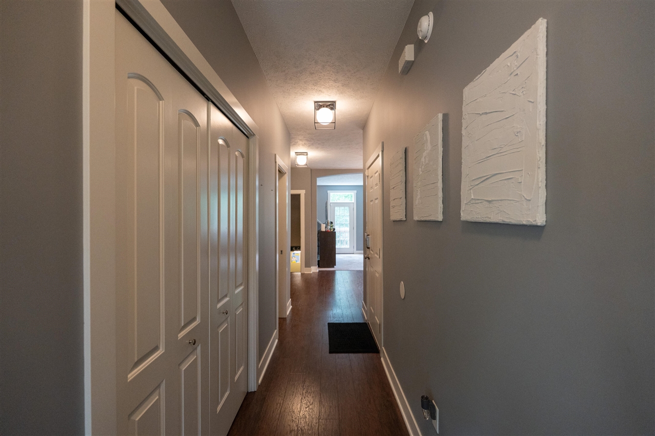 3rd image of 4786 Shade Leaf Ln, Kentwood, MI 49546 | MLS# 70554878