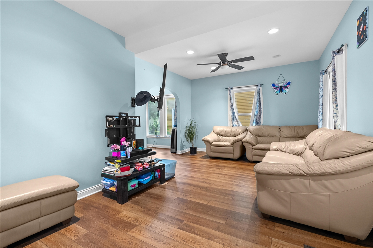Photo 3 of Sale Pending at 1703 Fair St, Kalamazoo, MI 49001 | MLS# 70554893 | Listing updated on 2026-09-15