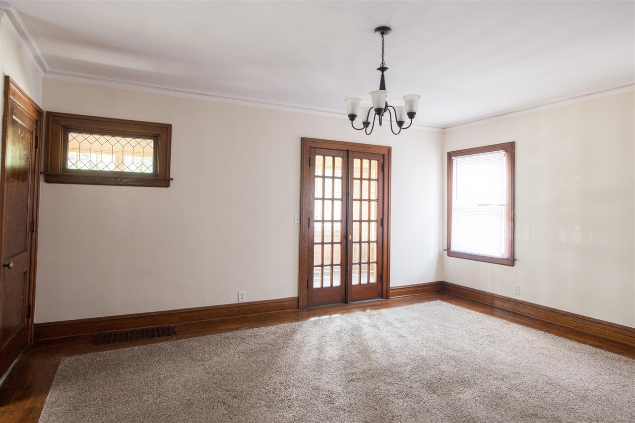 Photo 3 of Single family home for sale at 114 W Vine St, Kalamazoo, MI 49001 | MLS# 70554895 | Listing updated on 2026-09-14