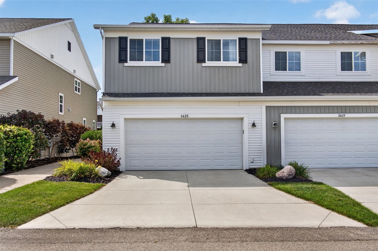 Photo 2 of Condo for sale at 3625 Andover Ln #32, Hudsonville, MI 49426 | MLS# 70554904 | Listing updated on 2026-09-26