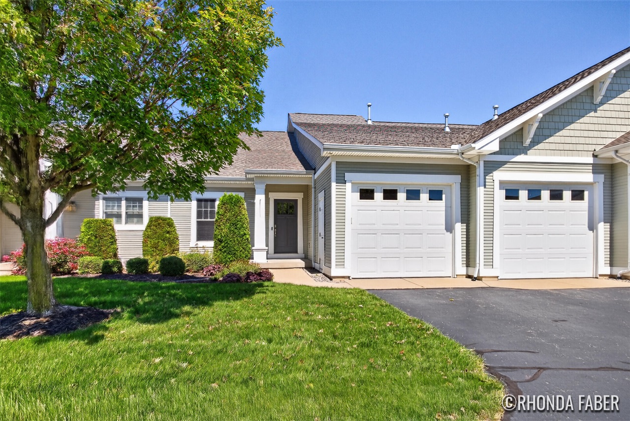 1st image of 1792 N Trillium Cir, Zeeland, MI 49464 | MLS# 70554918