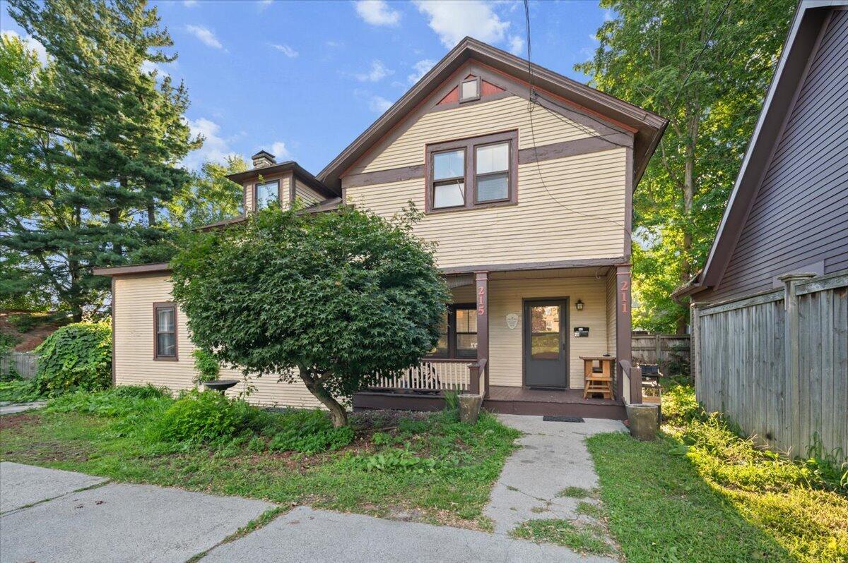 Photo 3 of Multi family home for sale at 211 Charles Ave, Grand Rapids, MI 49503 | MLS# 70554943 | Listing updated on 2026-09-18