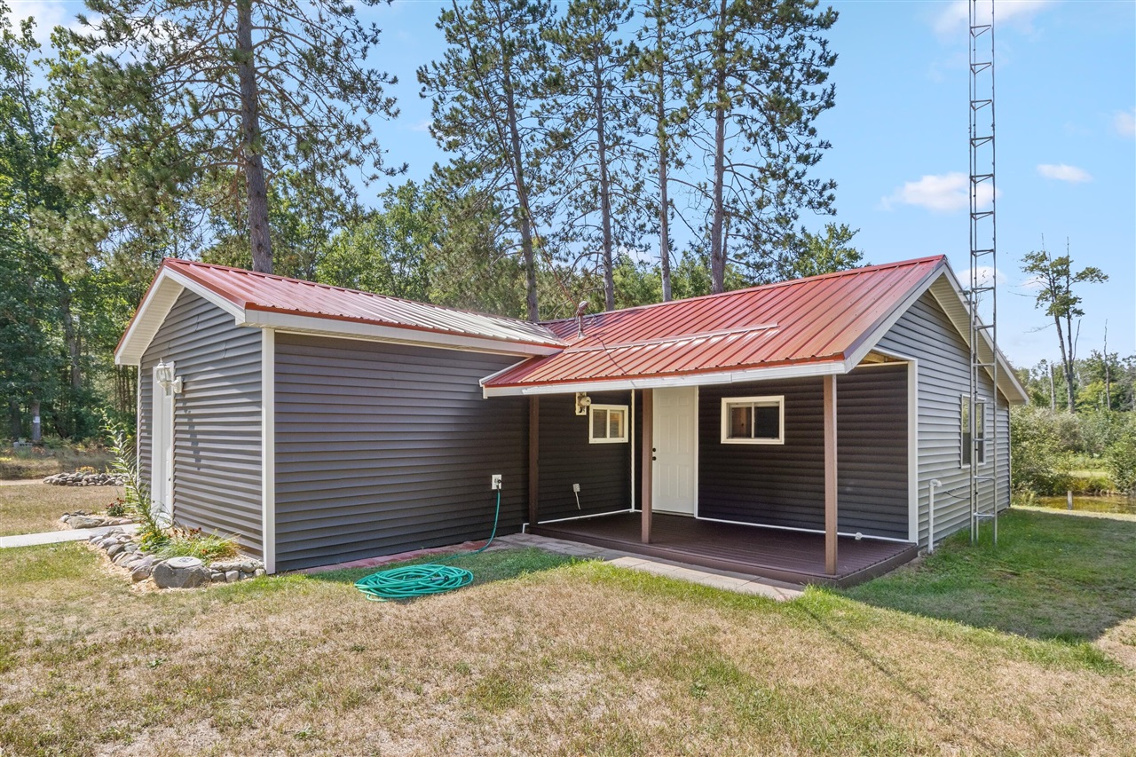 Photo 2 of Single family home for sale at 2029 E 6 Mile Rd, White Cloud, MI 49349 | MLS# 70554949 | Listing updated on 2026-09-22