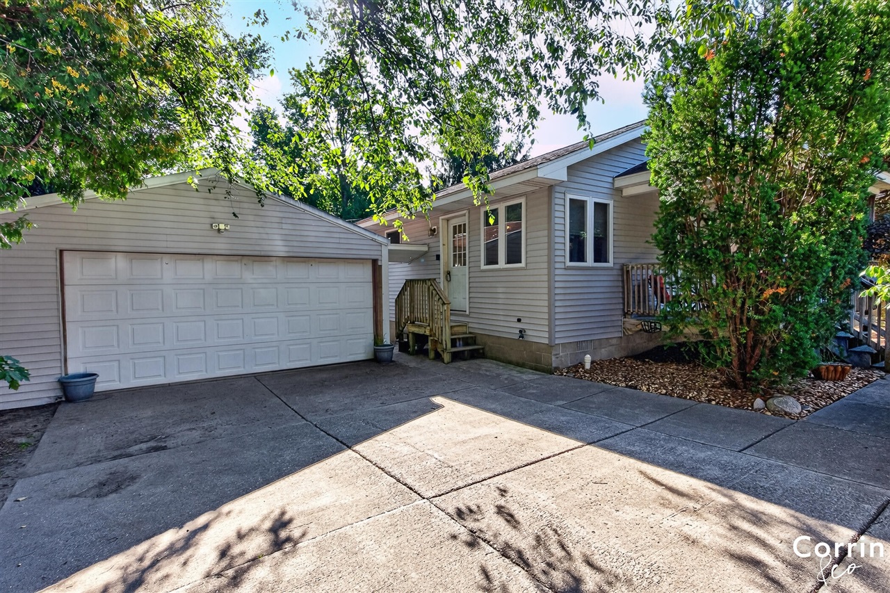 Photo 2 of Sale Pending at 110 S Apple St, Hart, MI 49420 | MLS# 70555033 | Listing updated on 2026-09-01