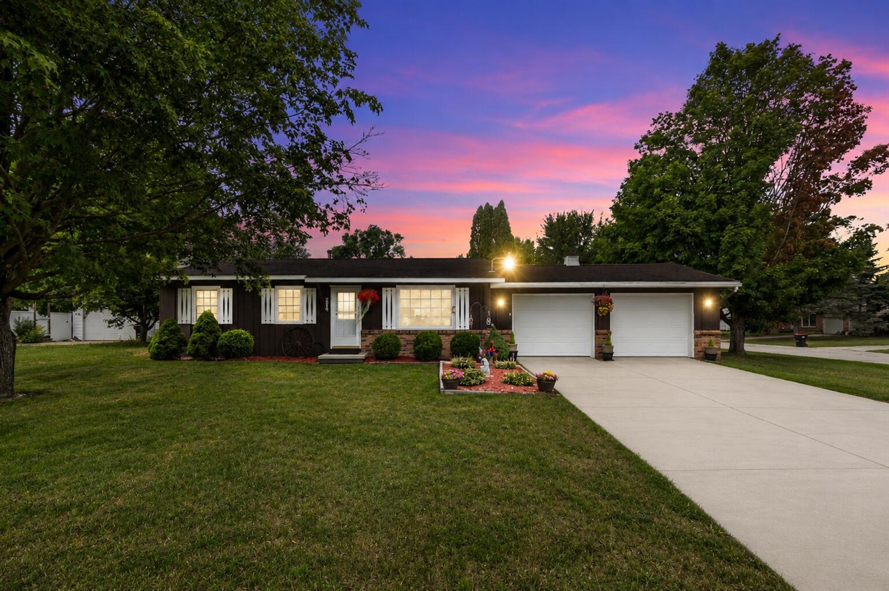 Photo 1 of Single family home for sale at 20600 Ross Pkwy, Big Rapids, MI 49307 | MLS# 70555035 | Listing updated on 2026-10-02