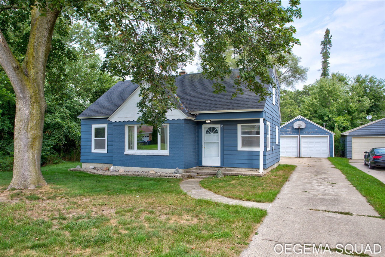 Photo 1 of Sale Pending at 15 E 35th St, Holland, MI 49423 | MLS# 70555048 | Listing updated on 2026-09-06