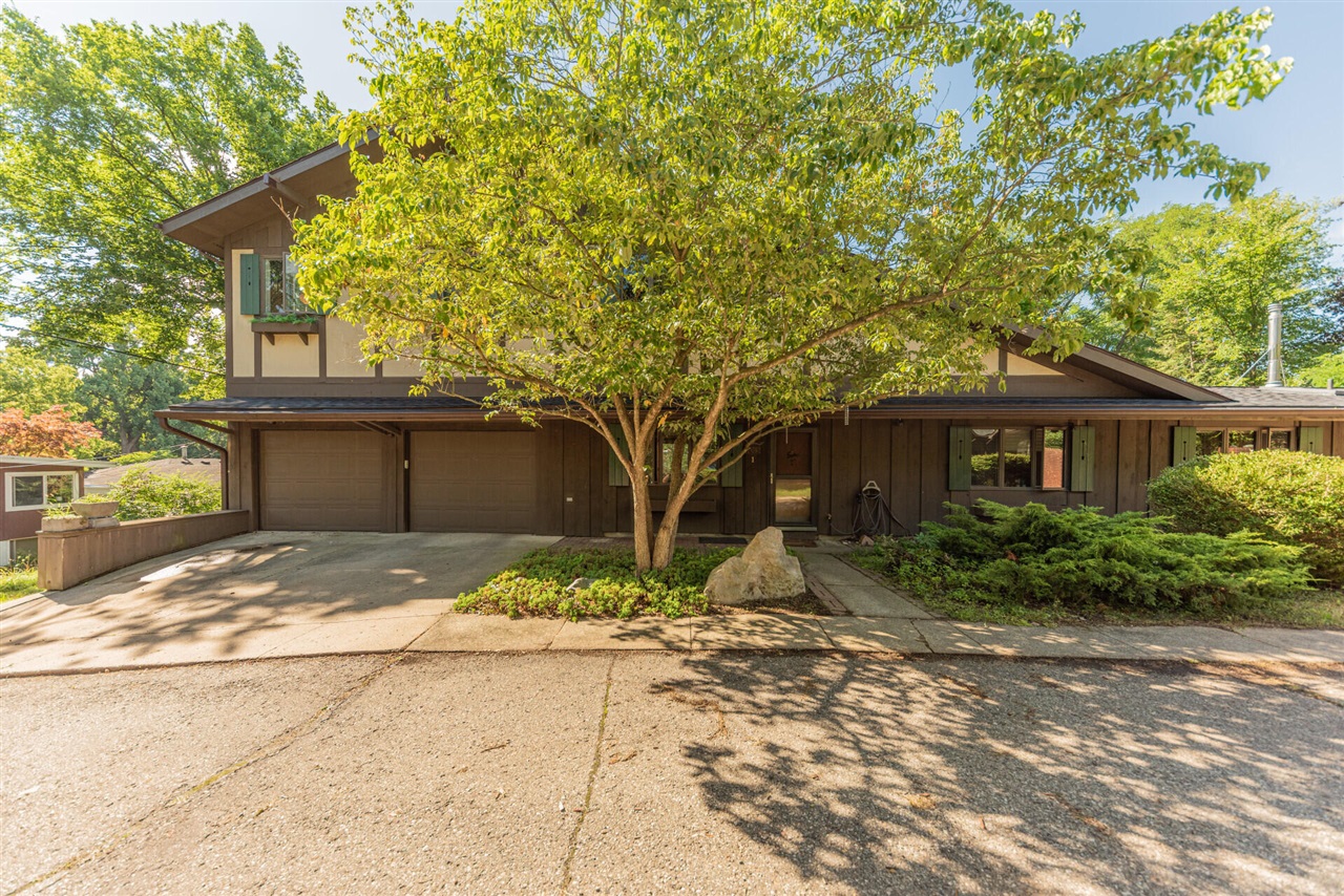 2nd image of 1013 Fountain St, Ann Arbor, MI 48103 | MLS# 70555082