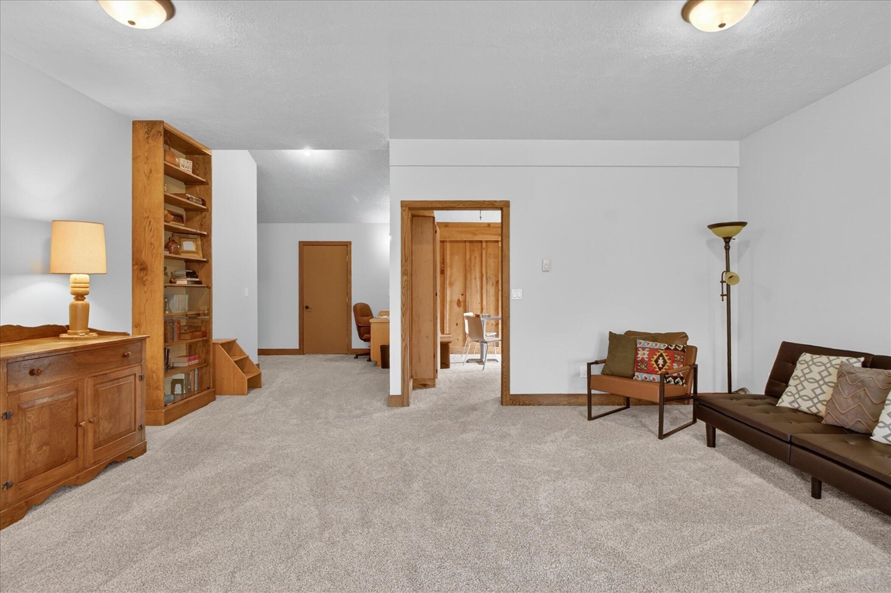 3rd image of 17099 Sierra Dr, Big Rapids, MI 49307 | MLS# 70555084
