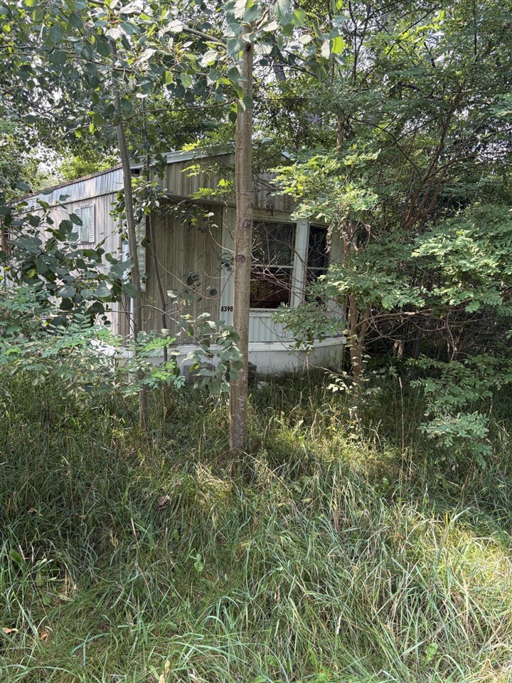 Photo 4 of Single family home for sale at 8398 Central Ave, Kalkaska, MI 49646 | MLS# 70555127 | Listing updated on 2026-10-06