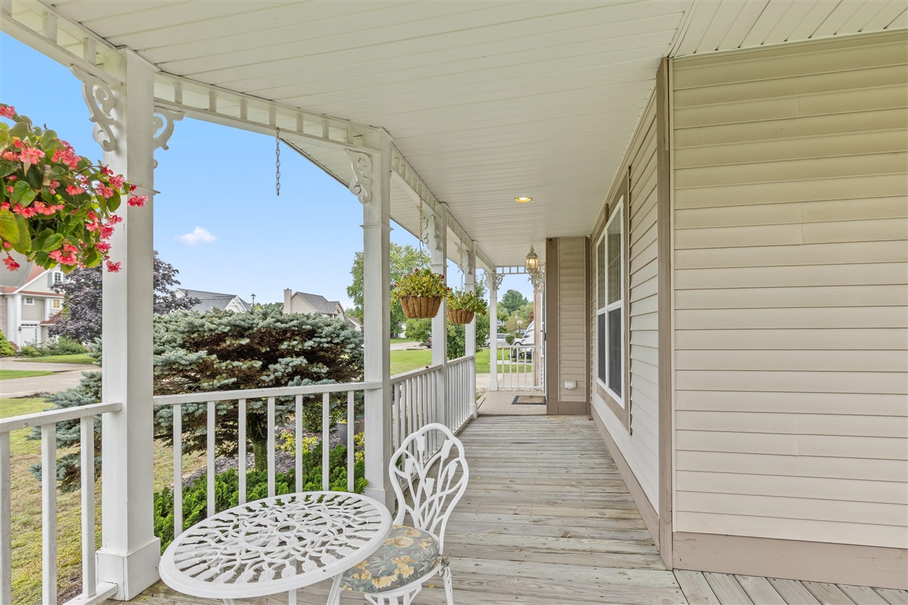 Photo 2 of Single family home for sale at 1106 Brookway Ct, Norton Shores, MI 49441 | MLS# 70555144 | Listing updated on 2026-10-07