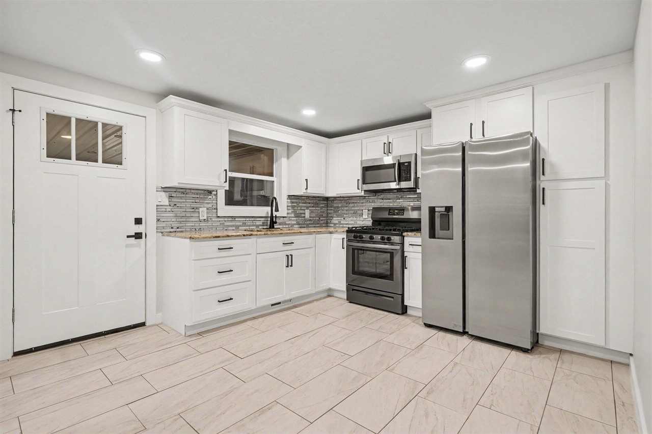 Photo 3 of Single family home for sale at 133 W 2nd Street, Gladwin, MI 48624 | MLS# 70555149 | Listing updated on 2026-09-18