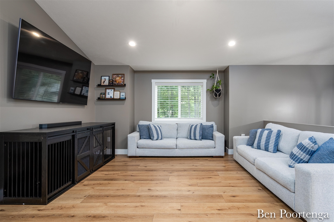 4th image of 11637 Crimson Creek Dr, Gowen, MI 49326 | MLS# 70555156