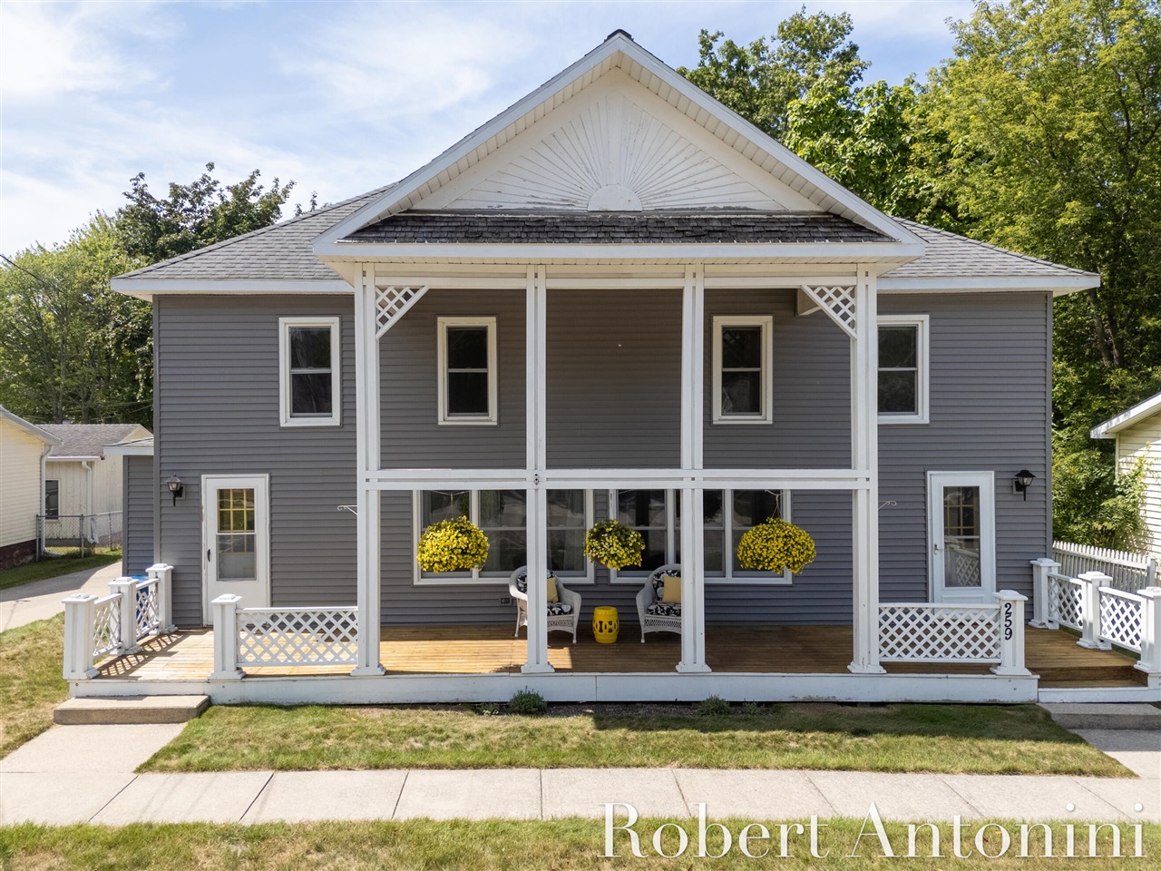 Photo 1 of Multi family home for sale at 259 S Wythe St, Pentwater, MI 49449 | MLS# 70555203 | Listing updated on 2026-09-03