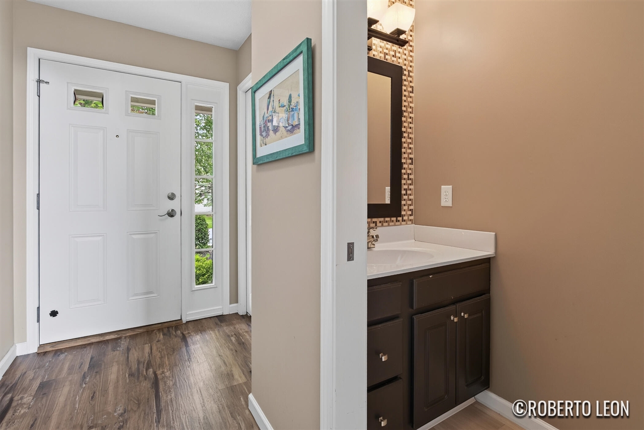 Photo 4 of Sale Pending at 7520 Crooked Creek Dr, Byron Center, MI 49315 | MLS# 70555204 | Listing updated on 2026-09-14