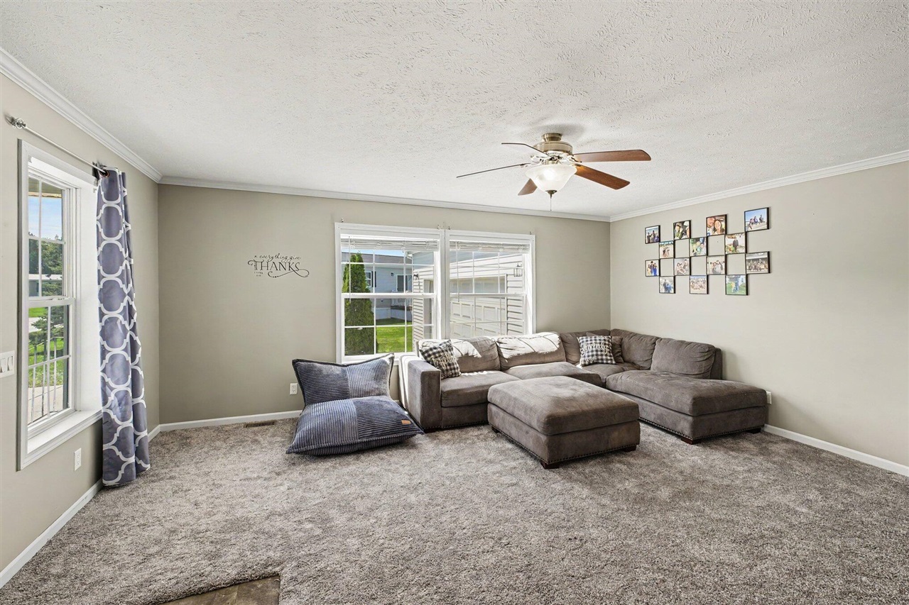 Photo 5 of Single family home for sale at 4144 Doxee Dr, Allendale, MI 49401 | MLS# 70555215 | Listing updated on 2026-09-01