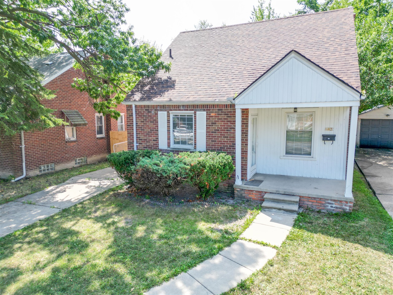 Photo 1 of Single family home for sale at 6165 Farmbrook St, Detroit, MI 48224 | MLS# 70555260 | Listing updated on 2026-09-15