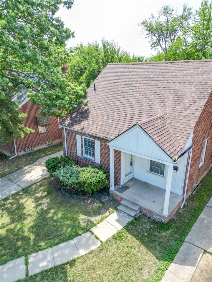 Photo 3 of Single family home for sale at 6165 Farmbrook St, Detroit, MI 48224 | MLS# 70555260 | Listing updated on 2026-09-15