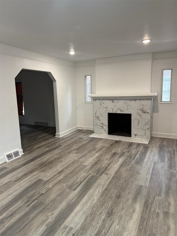 Photo 3 of Sale Pending at 11646 Glastonbury Ave, Detroit, MI 48228 | MLS# 70555300 | Listing updated on 2026-09-15